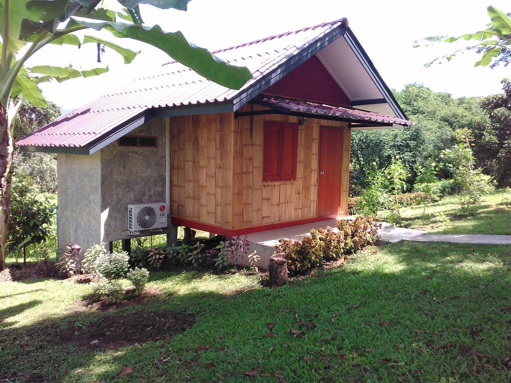 Hotel Ban Suan Sukjai Mae Sariang Exterior foto