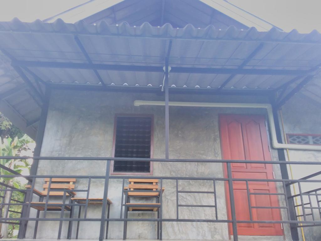 Hotel Ban Suan Sukjai Mae Sariang Exterior foto