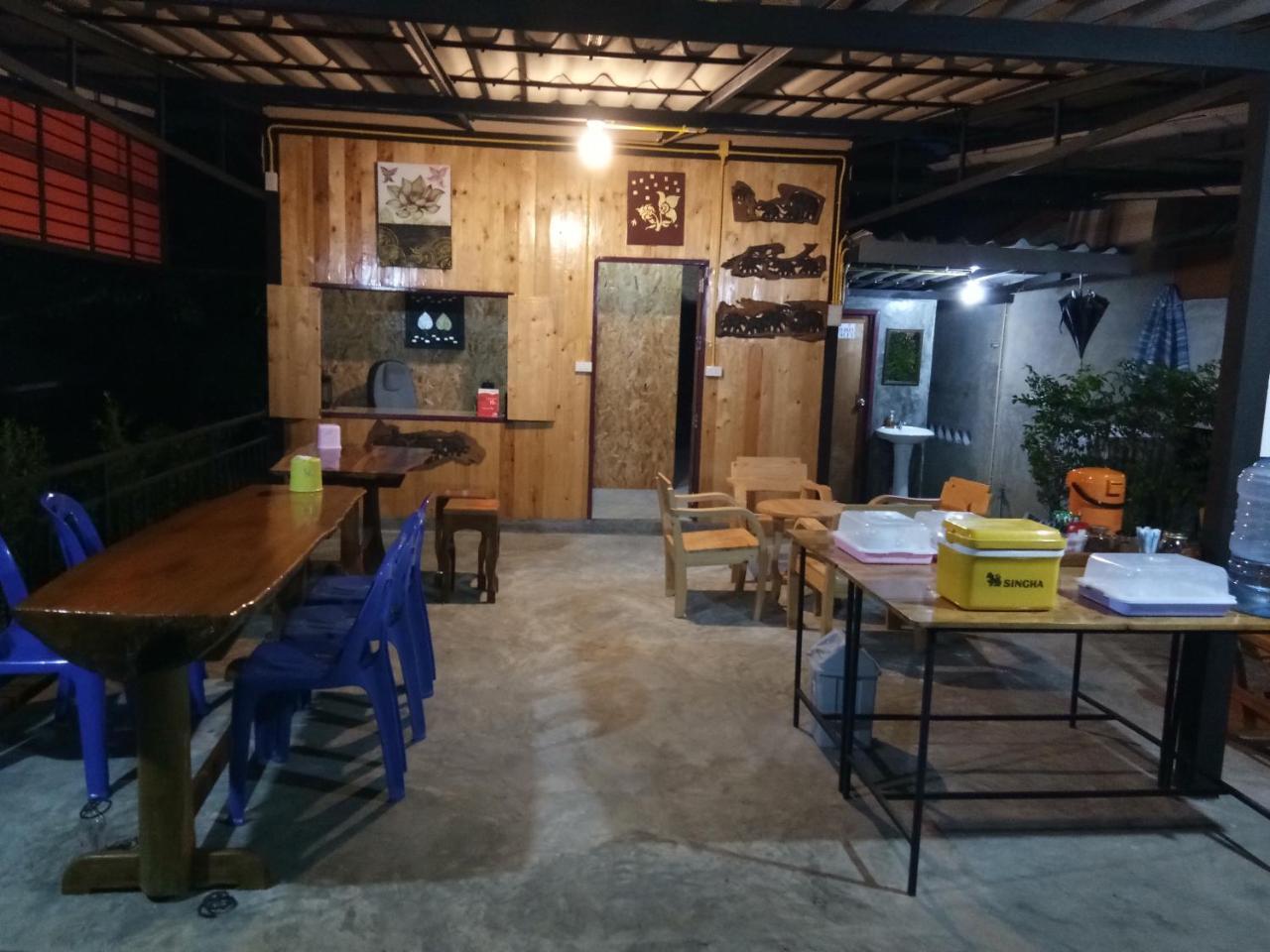 Hotel Ban Suan Sukjai Mae Sariang Exterior foto